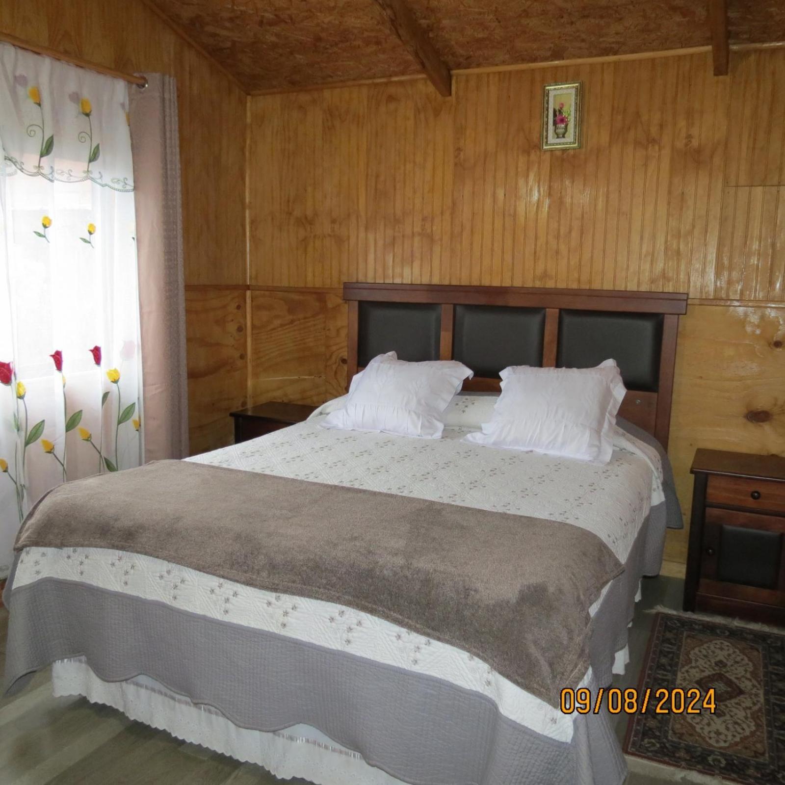 Hostal Y Cabanas Ventisquero Пуэрто-Пуюуапи Экстерьер фото